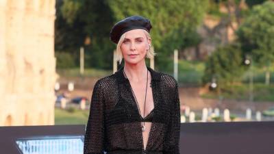 La actriz Charlize Theron cumplió 48 años el pasado 7 de agosto.