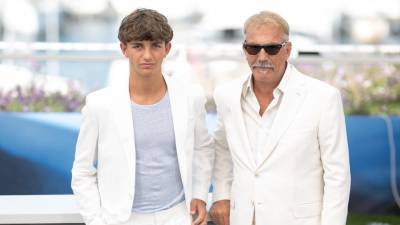 Kevin Costner y su hijo Hayes en el Festival de Cannes.
