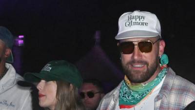 Taylor Swift y Travis Kelce en una foto de archivo.