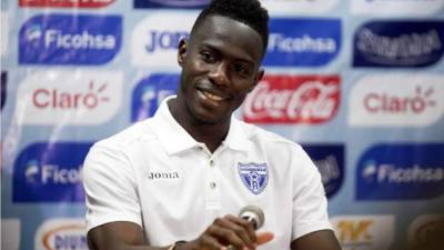 Figueroa es titular en la zaga defensiva de la Selección catracha.