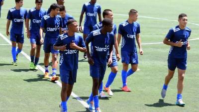 Los jugadores de la Sub-17 de Honduras en el entrenamiento de este jueves. Foto Ronald Aceituno