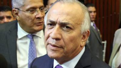 Mauricio Oliva, presidente del Congreso Nacional.