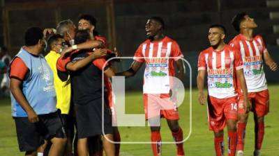El Vida derrotó 2-0 al Marathón en el estadio Ceibeño. Foto Edgar Witty
