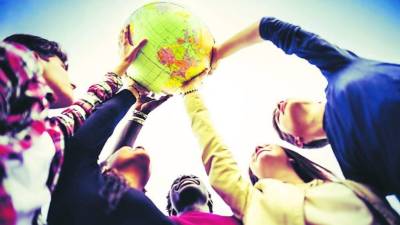 Los millennials no solo exigen marcas responsables, también empleo con empresas que hacen filantropía.