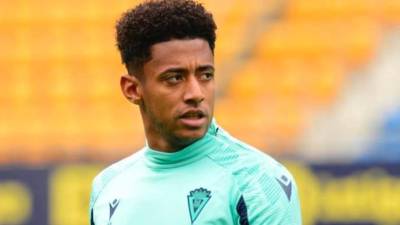 Antony Lozano y el Cádiz se enfrentan este domingo al Valencia. Foto Facebook Cádiz.