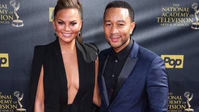 Chrissy Teigen y John Legend