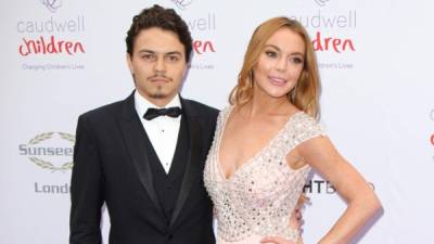 Lindsay Lohan y Egor Tarabasov debutan como pareja en la alfombra roja.