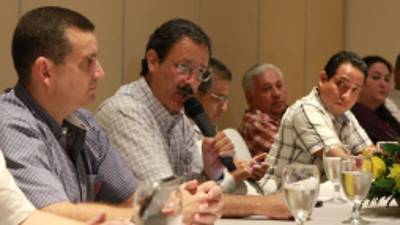 Los productores avícolas le expresaron a Villeda que es clave la vigilancia en las fronteras para mantener estatus sanitario.