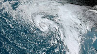 La tormenta tropical Wanda se fortalece en el Atlántico.