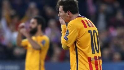 Messi no pudo hacer nada para llevar al Barcelona a las semifinales de la Champions League. Foto AFP