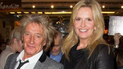 Rod Stewart y Penny Lancaster.