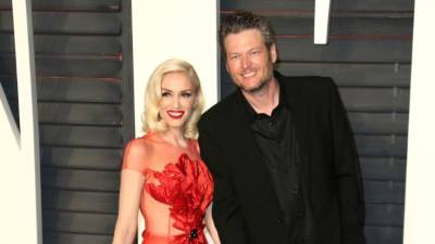Gwen Stefani y Blake Shelton están muy enamorados.