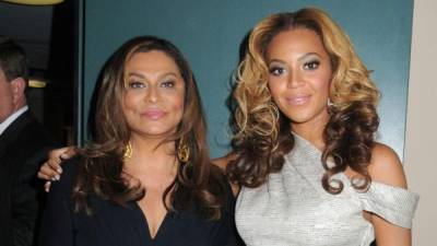 Tina Knowles y su hija Beyoncé