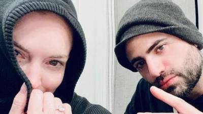 Lindsay Lohan anuncio su compromiso con Bader Shammas.