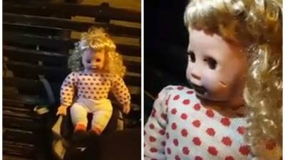 La muñeca que habla y voltea la caza sin pilas esta aterrorizando a los habitantes de Cusco