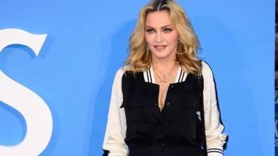 La cantante Madonna tiene una fundación llamada 'Raising Malawi' que ayuda a los niños huérfanos de ese país africano.