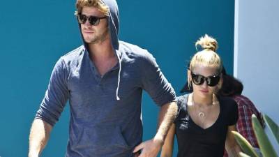 Liam Hemsworth y Miley Cyrus.