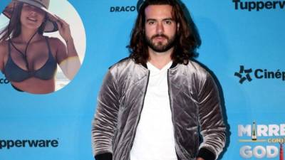 El actor mexicano Pablo Lyle ha estado envuelto en la polémica tras golpear a un sexagenario, que murió días después de la agresión que sufrió.Se presume que en el vehículo que viajaba el actor cuando ocurrió el incidente, iba su esposa y sus hijos.