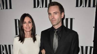 Courteney Cox y Johnny McDaid.