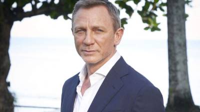 Daniel Craig.