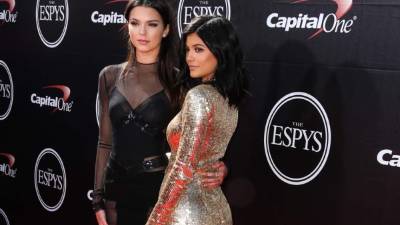 Kendall y Kylie Jenner.