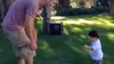 Los primeros pasos de Thiago Messi, hijo de Leo Messi.