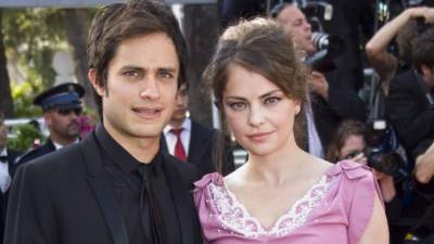 Gael García Bernal y Dolores Fonzi.