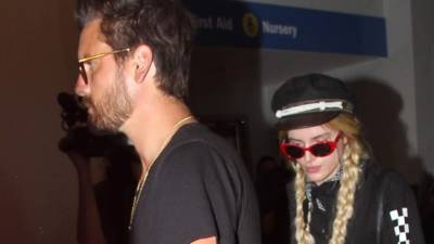 Scott Disick y Bella Thorne.