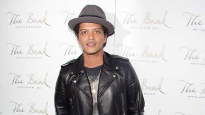 El cantante Bruno Mars siente una gran admiración por Adele, ya que afirma que tiene unas 'Excelentes cuerdas vocales'.