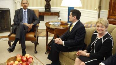 El presidente de Estados Unidos, Barack Obama, durante la reunión con los líderes religiosos en la Oficina Oval de la Casa Blanca en Washington, DC. 15 de abril 2014. AFP