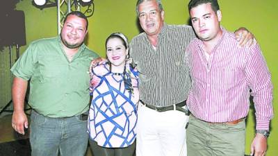 Sergio Castellanos, Gabriela, Germán Antonio y Germán López