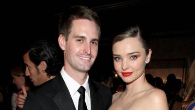 Evan Spiegel y Miranda Kerr.