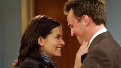 Courteney Cox recibe a menudo la visita de su querido amigo Matthew Perry.