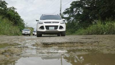 En una trampa mortal se ha convertido el tramo carretero y los pobladores piden atención a las autoridades municipales y del Gobierno.