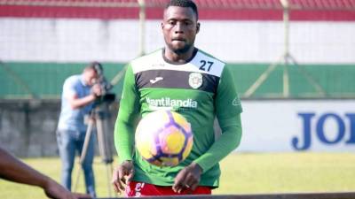 El atacante cafetero Yustin Arboleda afirmó que al inicio del torneo anterior tuvo varias ofertas.