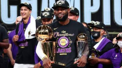 LeBron James hace historia con los Lakers. Foto AFP