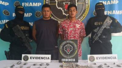 Los sospechosos son Víctor Román Pérez Portillo (26), alias Pataste, y Milton Almendárez Ponce (21), alias El Chino.