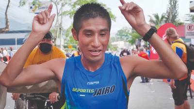 El guatemalteco José González, quien no se dedica 100% al atletismo, hizo el mejor tiempo de los 21 km .