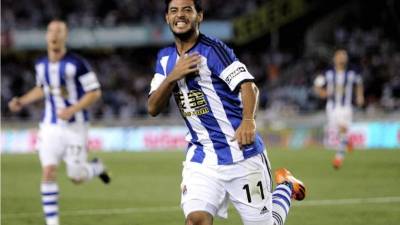 El Real Madrid estaría interesado en el mexicano Carlos Vela.