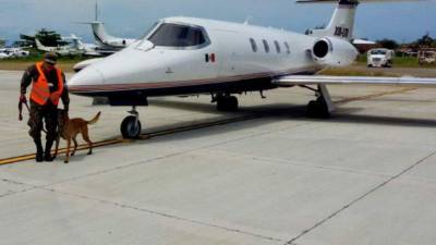 El jet es custodiado por tres dispositivos de seguridad.