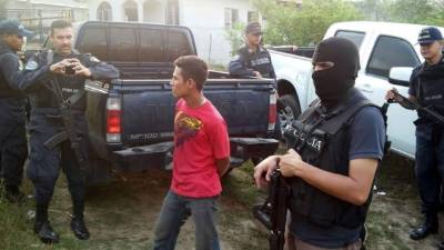 Henry Manuel Cardona es acusado de participar en el asesinato de un joven.