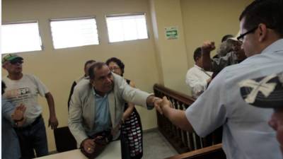 El periodista hondureño David Romero de Radio y TV Globo se refugió este jueves en la sede del Comisionado Nacional de Derechos Humanos (Conadeh).
