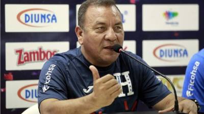 Carlos Tábora ofreció una conferencia de prensa en el estadio Olímpico. Foto Yoseph Amaya
