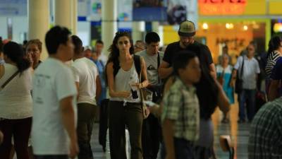 Estados Unidos encabeza los destinos de los viajeros. Foto: Melvin Cubas.