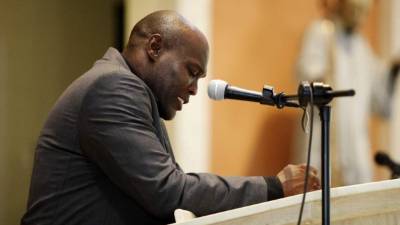 Momento en que Nicolás daba su discurso.