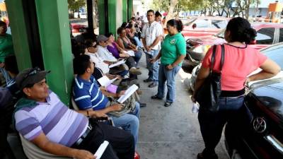 Los maestros se molestaron por la falta de atención por parte del Inprema ayer.