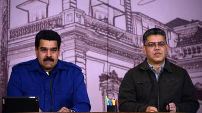 El presidente, Nicolás Maduro, junto al canciller, Elías Jaua, dieron una conferencia de prensa ayer en Caracas.
