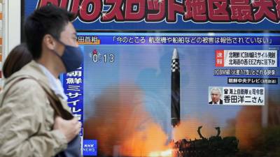 El misil balístico norcoreano fue lanzado en un ángulo muy abierto y cayó en el mar del Este.