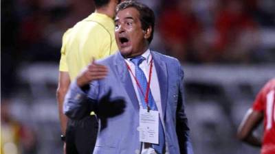 Jorge Luis Pinto es pretendido por varios clubes. En colombia lo pretendieron.