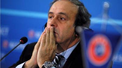 Platini se encuentra suspendido y su cargo era de presidente de la Uefa.